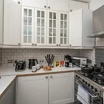 Trustay Apartments Westminster